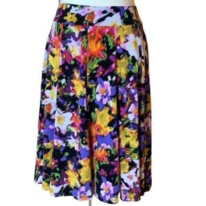 Lily multicolor floral print full skirt Size Medium